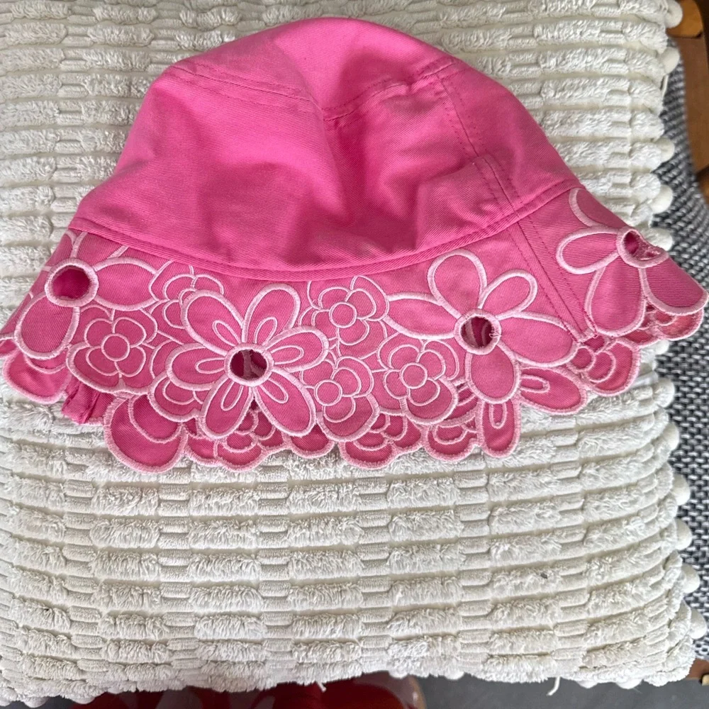 Vintage Liz Claiborne Pink Floral Eyelet Bucket Hat